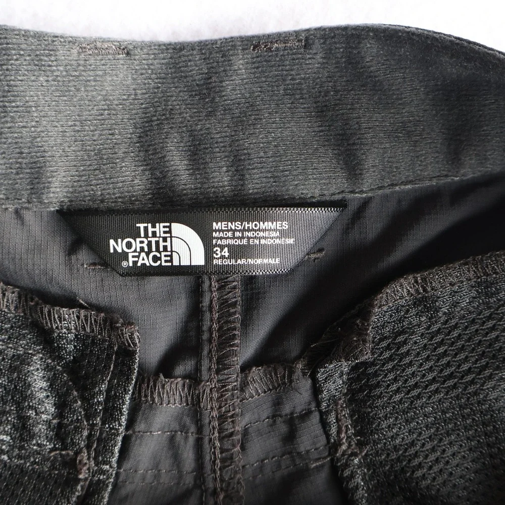 The North Face Men's Grey Cargo Shorts Size 34 Regular Fit Outdoor Hiking